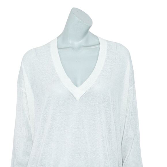 C.T. Plage Women's Vneck Lightweight Pullover Sweater top White sz 40 - Picture 6 of 10